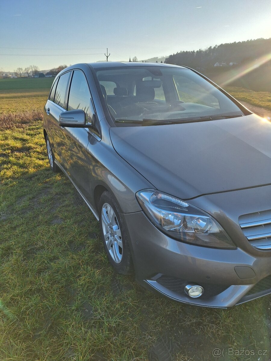 Mercedes-Benz Třídy B 180d 80kw - 8