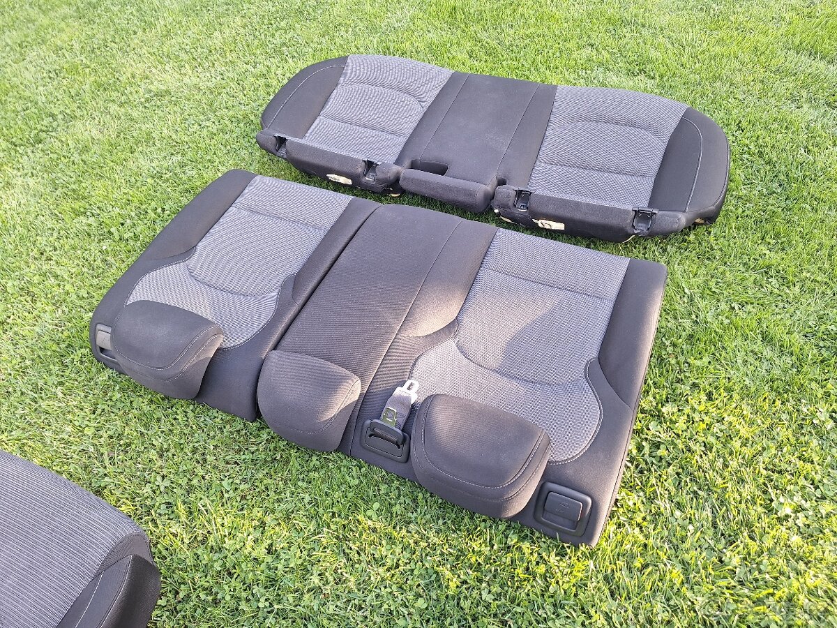 Sedačky Hyundai i30 PD - 8