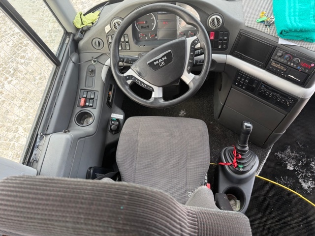 MAN Lions Coach L - 8