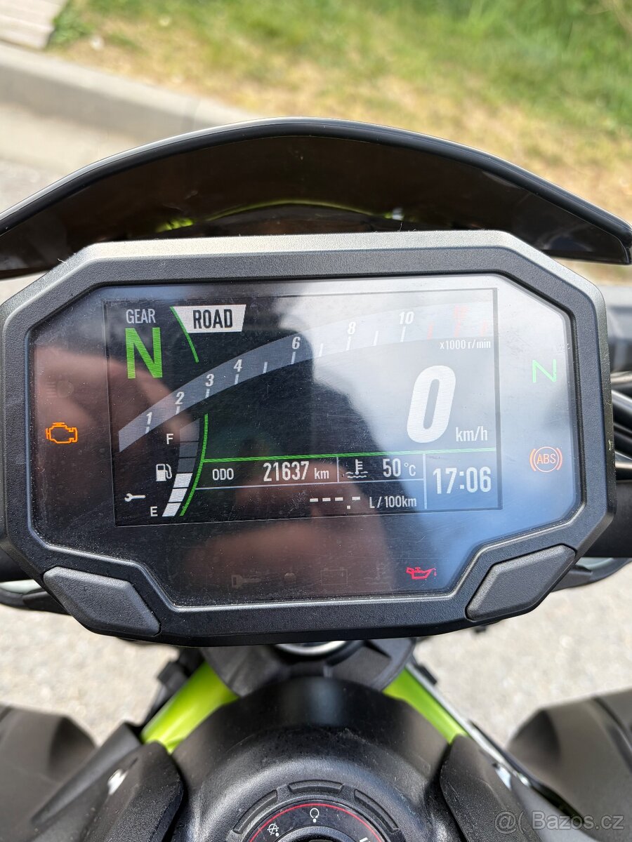 Kawasaki Z 900 - 8