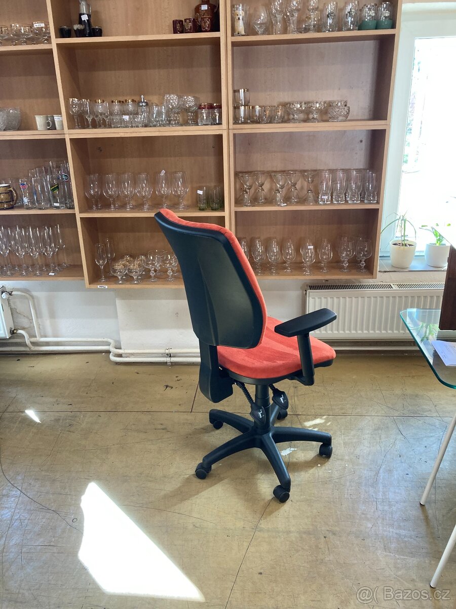 Nová židle kancelářská - 8