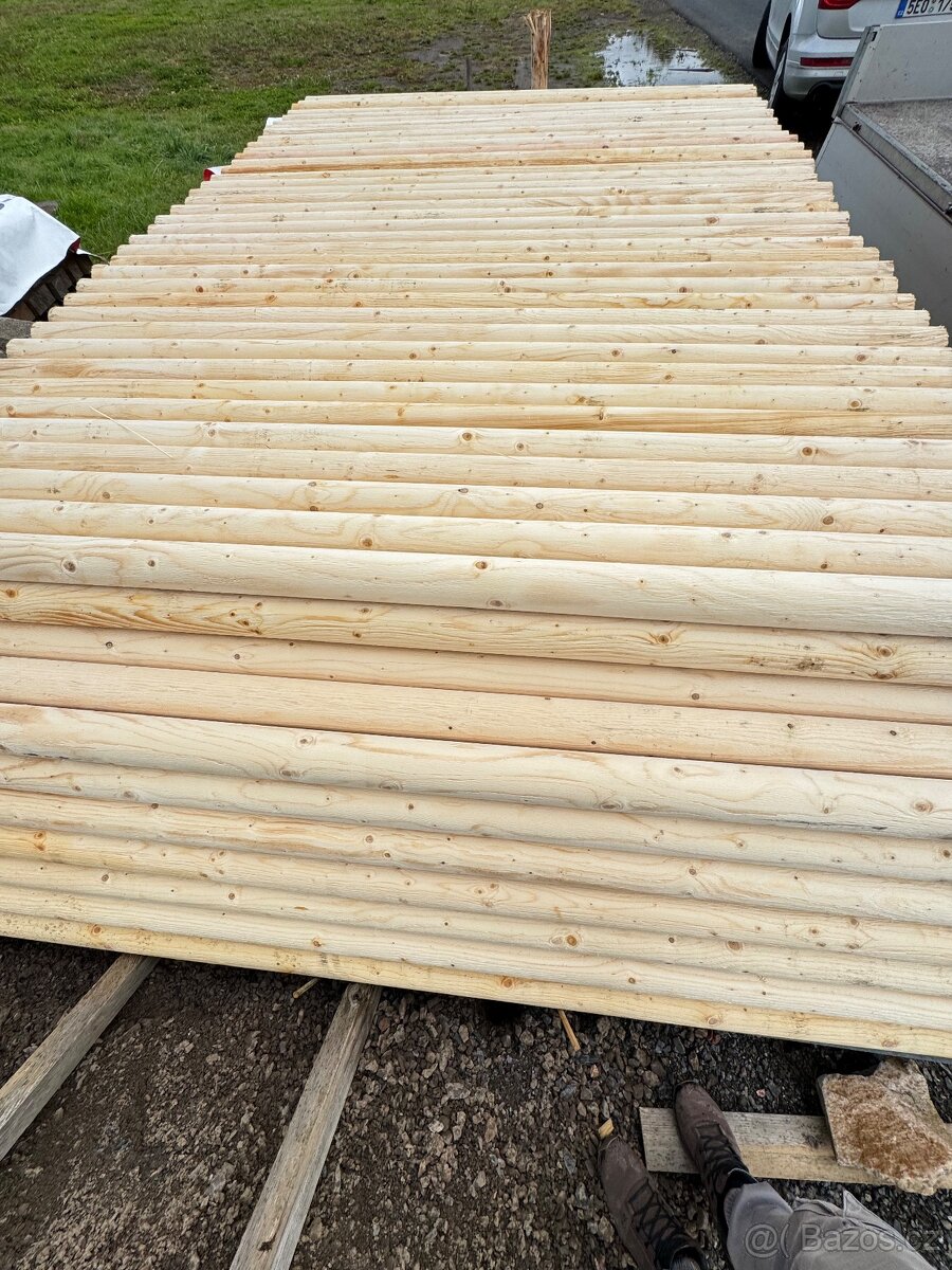 Dřevěné kůly - palisády - 8