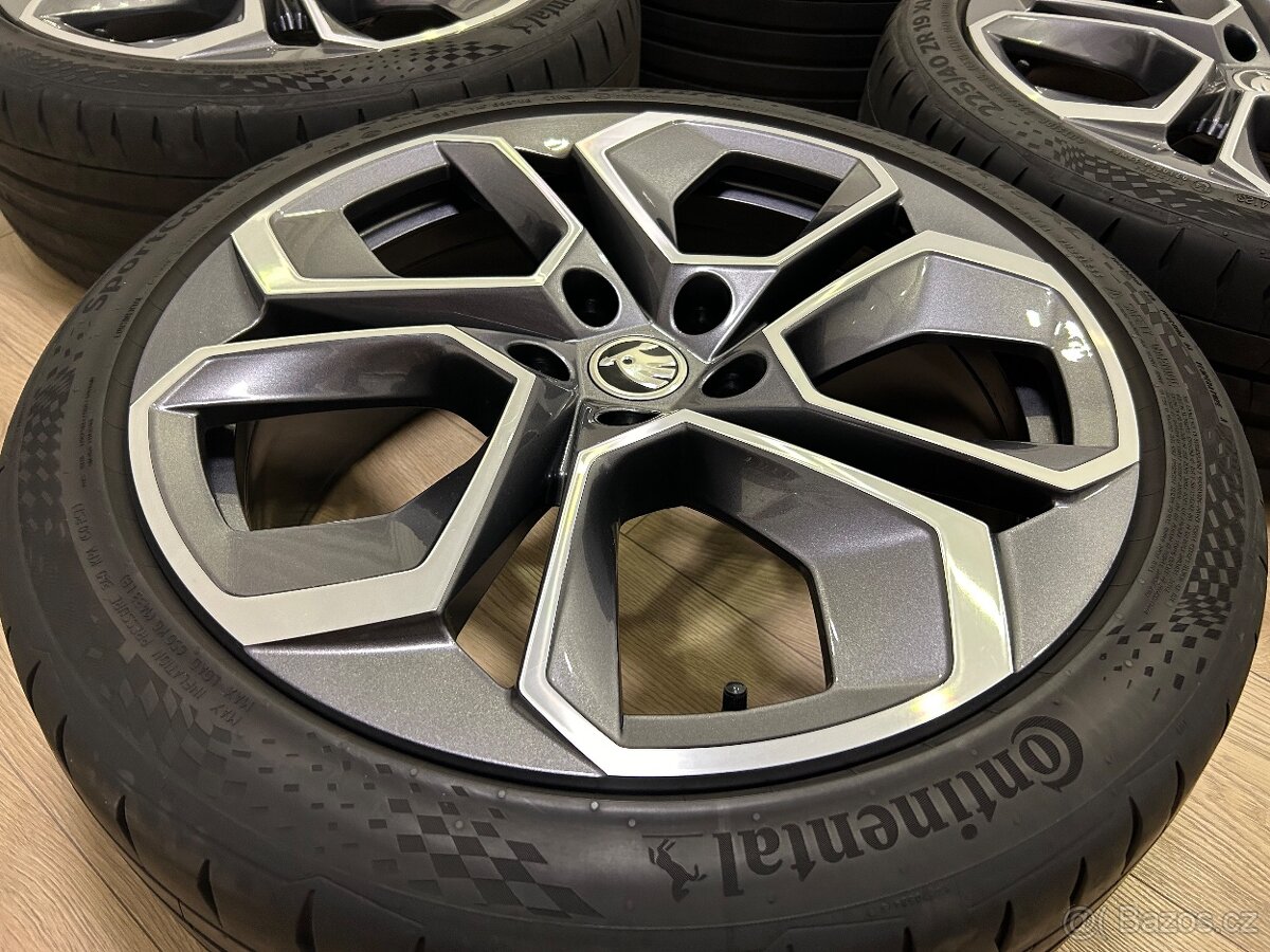 Originální alu kola R19 Škoda Octavia IV - 8