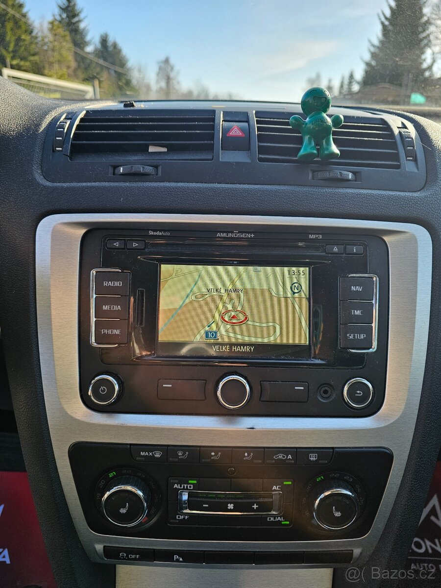 Škoda Octavia Scout 2,0TDI DSG - 8