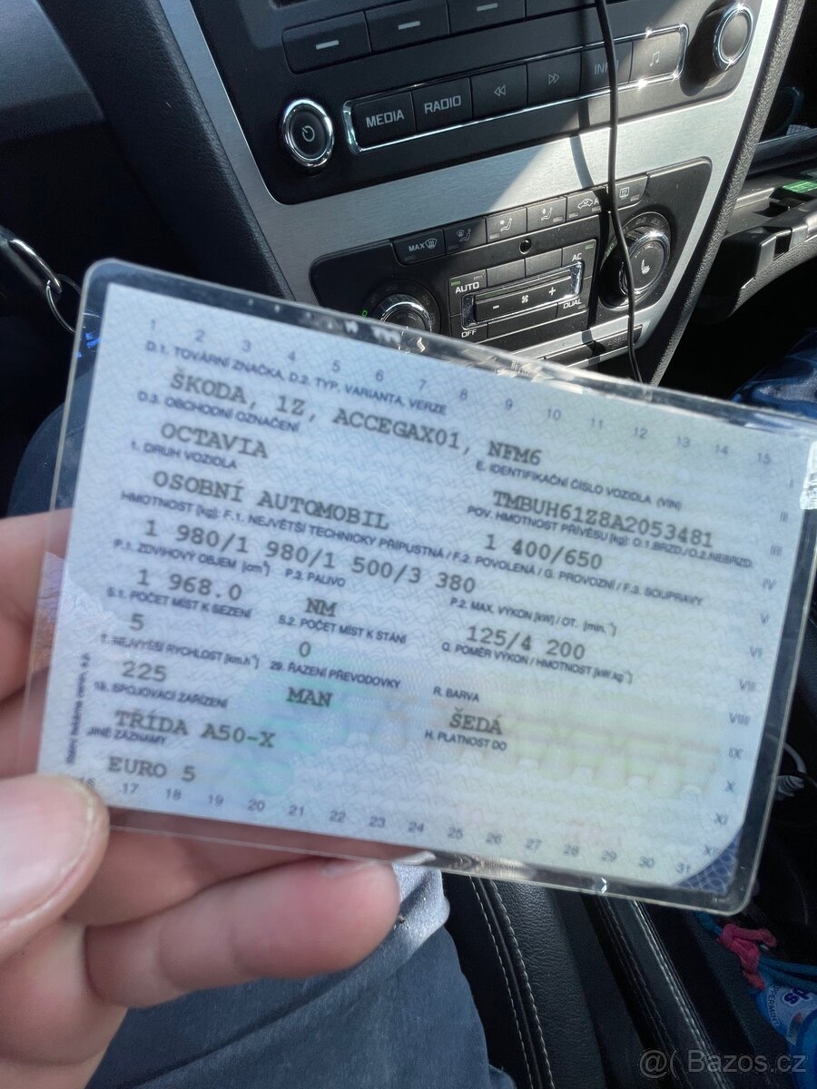 Škoda octavia RS - 8