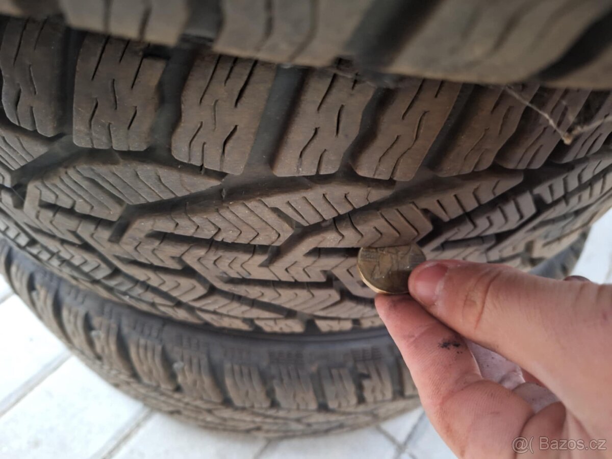 Plechové disky se zimním pneu R15 195/50 4x108 - 8