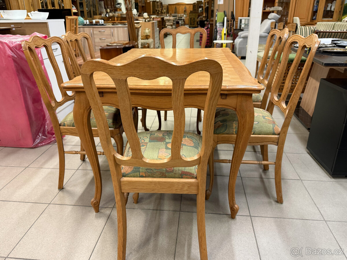 Intarzovaný dubový stůl a šest dubových židlí - 8