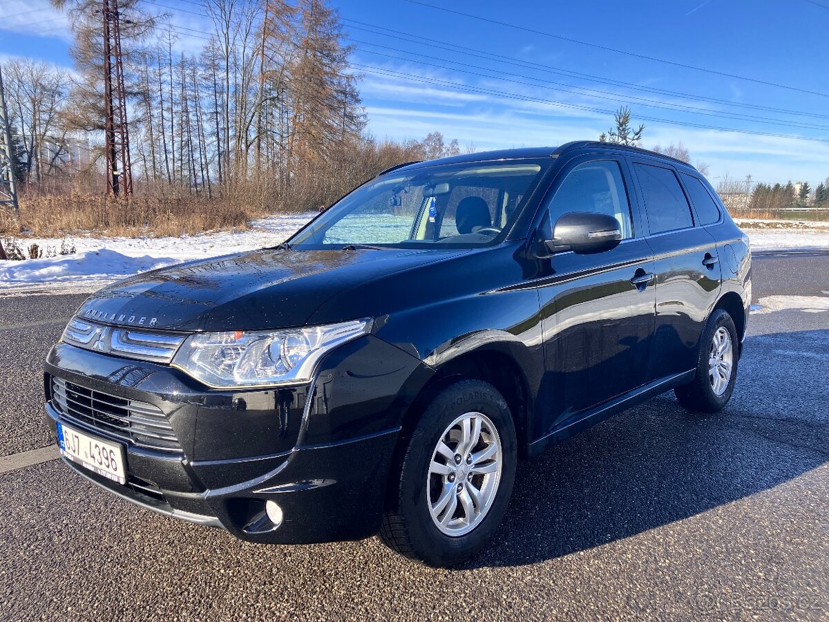 Mitsubishi Outlander 3 2.2 Di-D 4x4 tažné - 8
