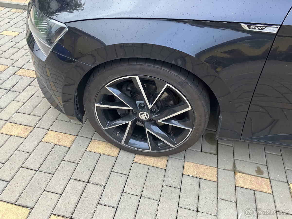 superb 3 kombi 2,0 tdi sportline r.v.2019 - 8