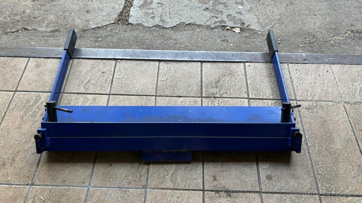 3 kusy karosářského vybavení - 8