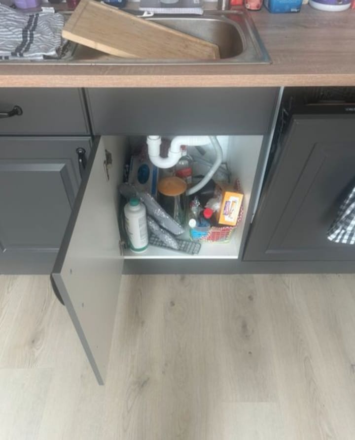 Nová šedá kuchyňská linka se spotřebiči,5648 - 8