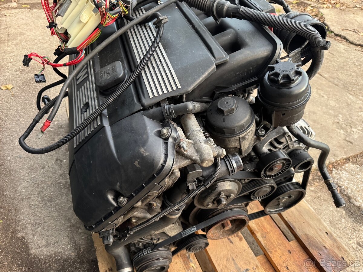 BMW E46 330i M54B30 motor nastrojený 225000km - 8