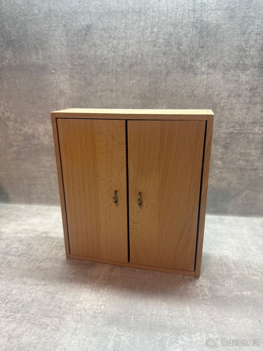 Ručně vyráběná sada dřevěného mini nábytku z buku - 8