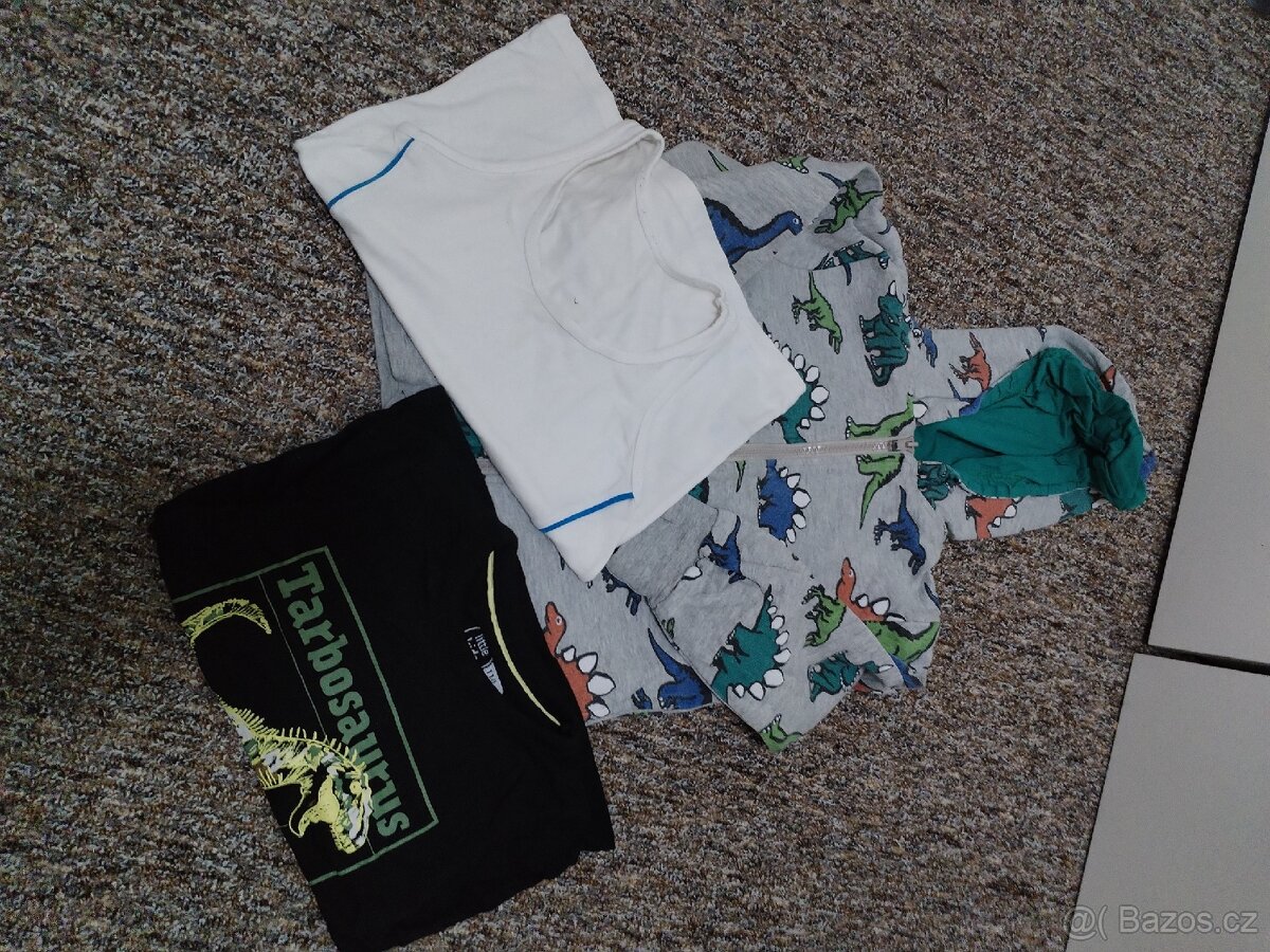 Dětské oblečení + slipy vel. 104 - 8