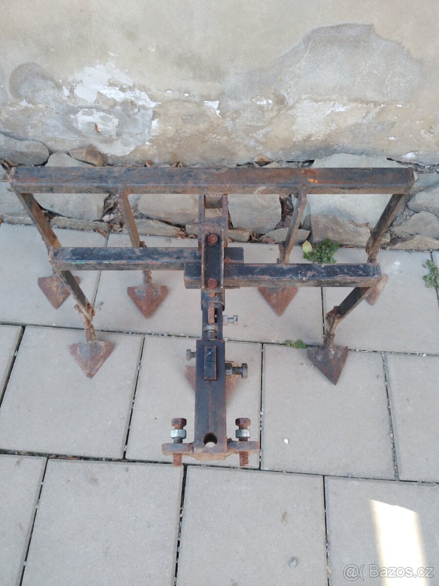 Háky na kultivaci zahradky vari - 8