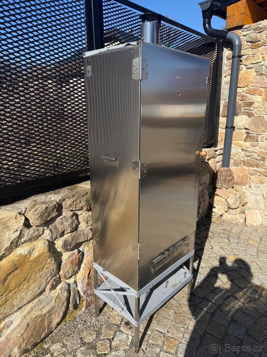 Udírna Smokemeister 200 - 8