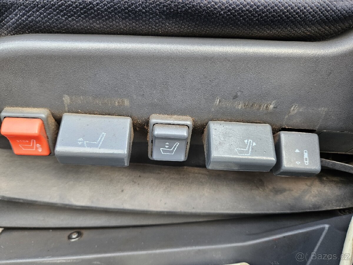 NOSIČ KONTEJNERŮ IVECO ML100E18 - 8