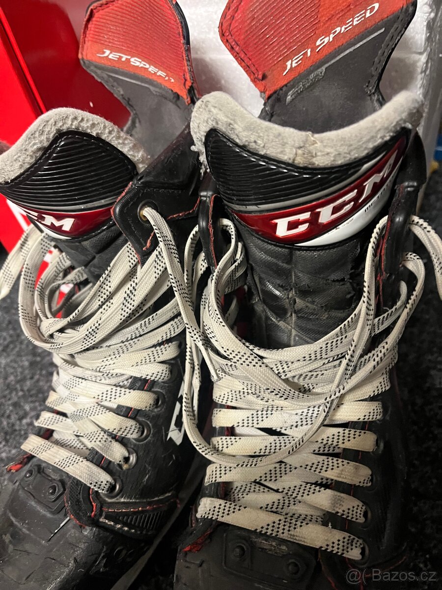 Hokejové brusle CCM JetSpeed FT4 Pro - 8