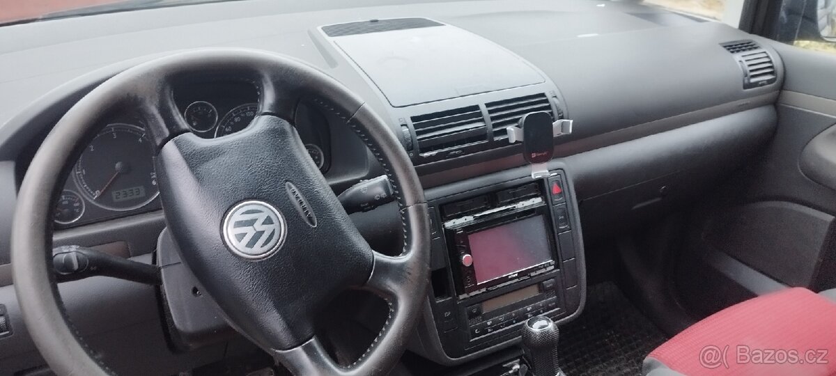 VW Sharan 1.9 td, 85 kW - 8