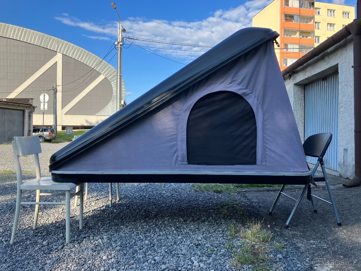 Střešní autostan - 8