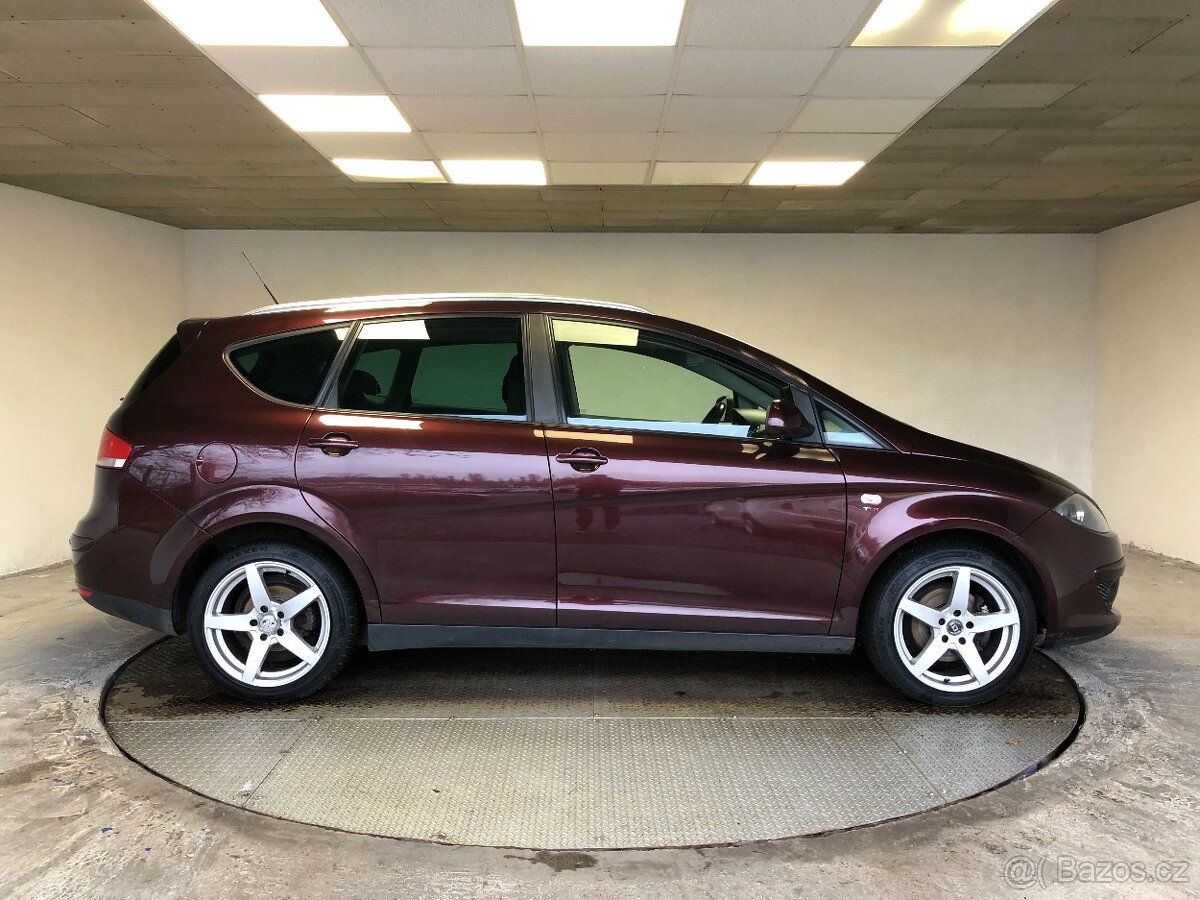 SEAT ALTEA XL 2.0TDI - 8