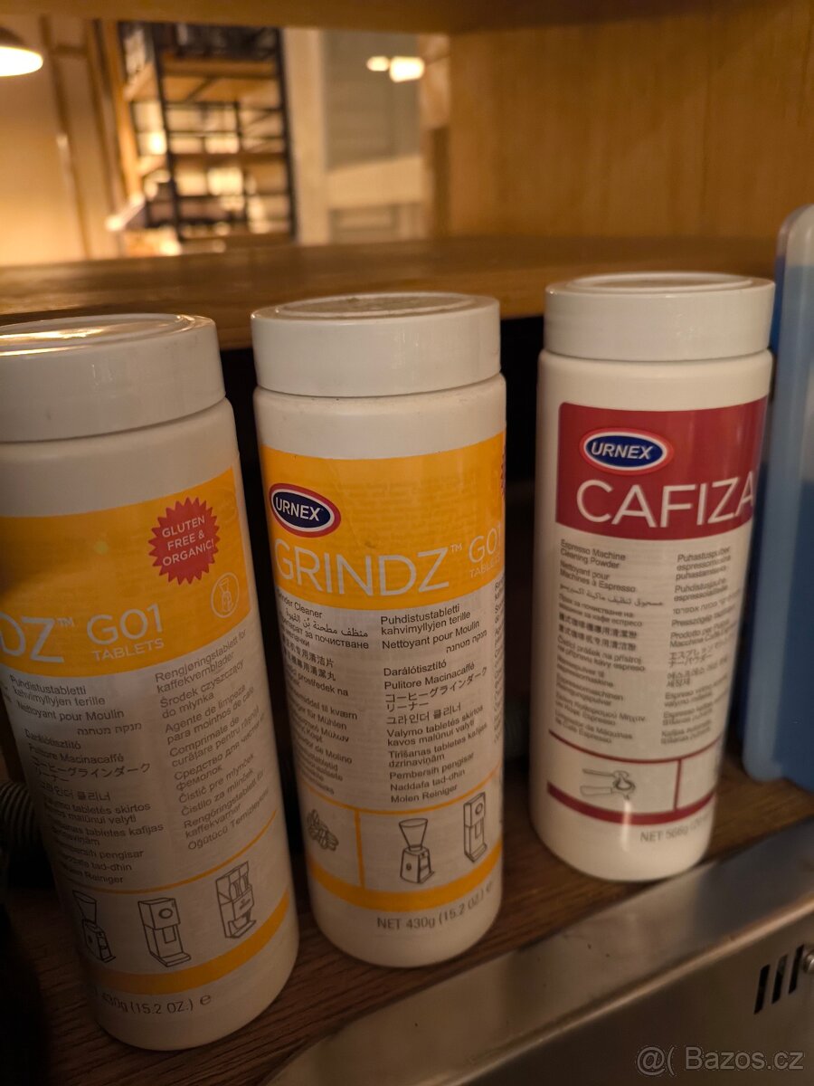 Mlýnek kávy Sanremo SR70 - 8