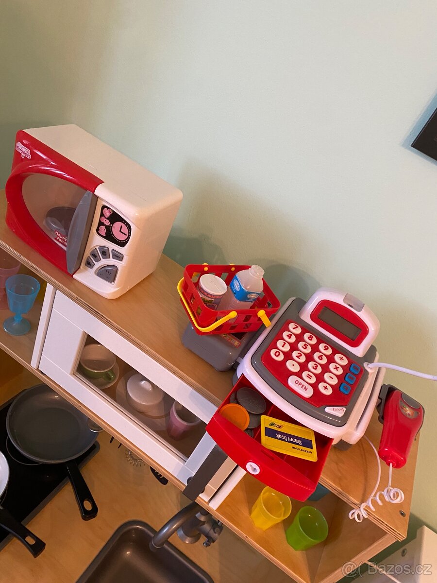 Dětská kuchyňka vč. vybaveni - 8