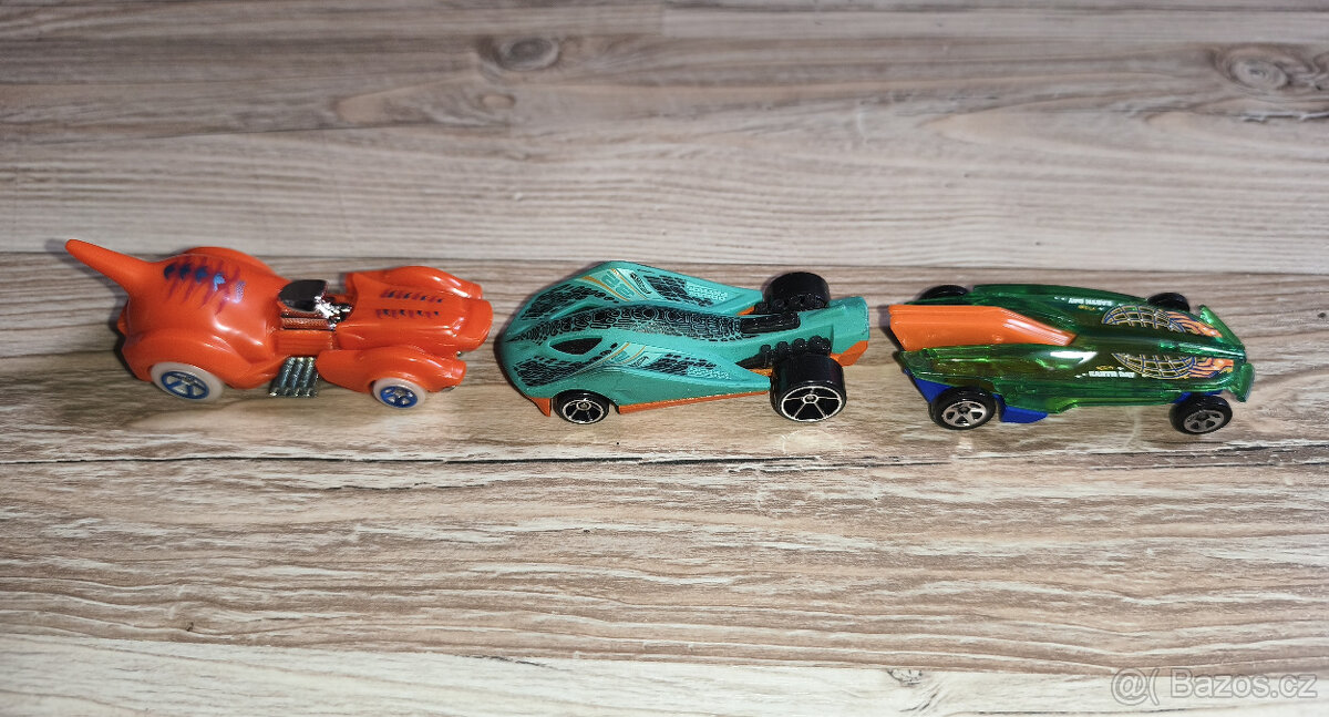 Sada 10 autíček Hot Wheels Mattel - 8