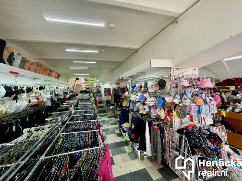 Prodej, Obchodní prostor, 800m2, Bruntál - 8