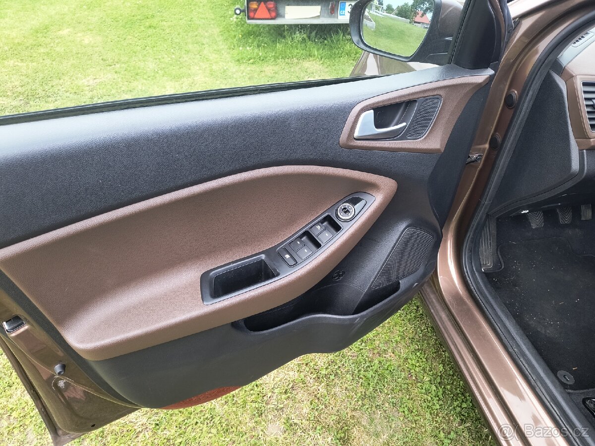 Hyundai i20 1,2i blue - 8