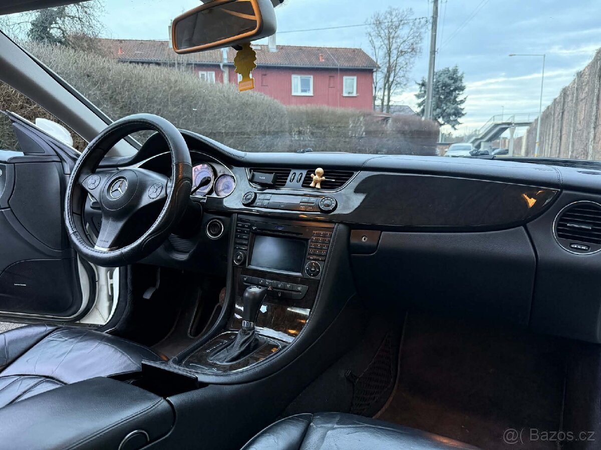 Mercedes-Benz CLS - 8