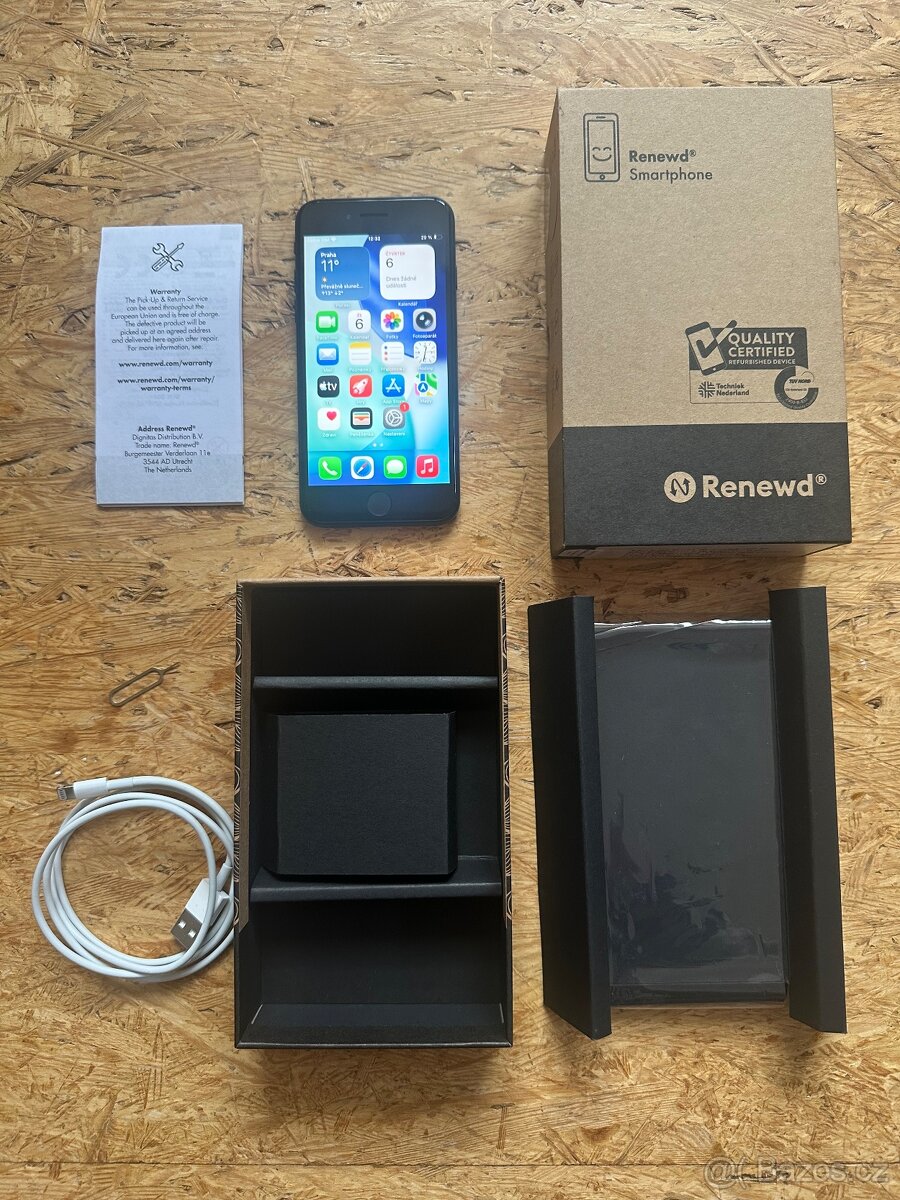 Apple iPhone SE2020 64GB Černý - 8