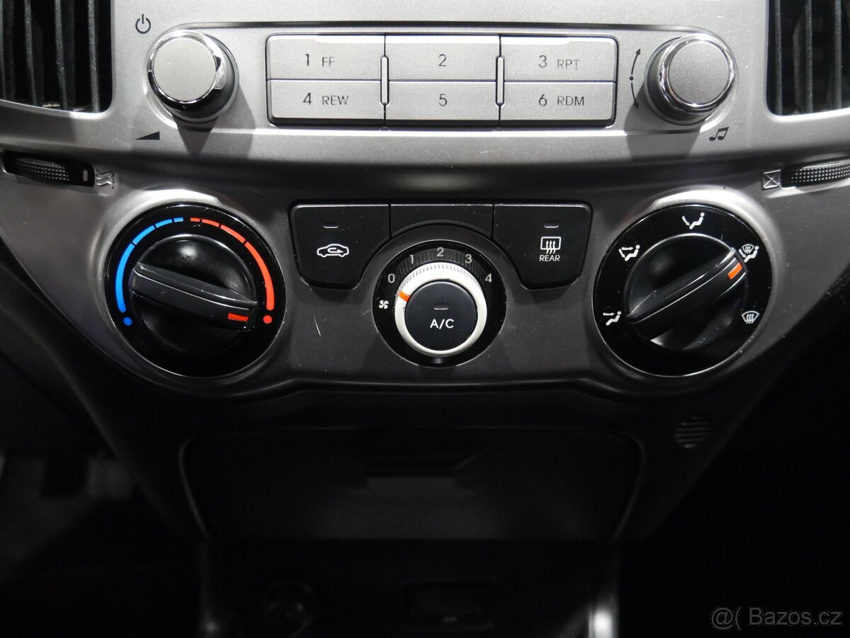 Hyundai I20 1.25i , 63 kW benzín, 2012 - 8