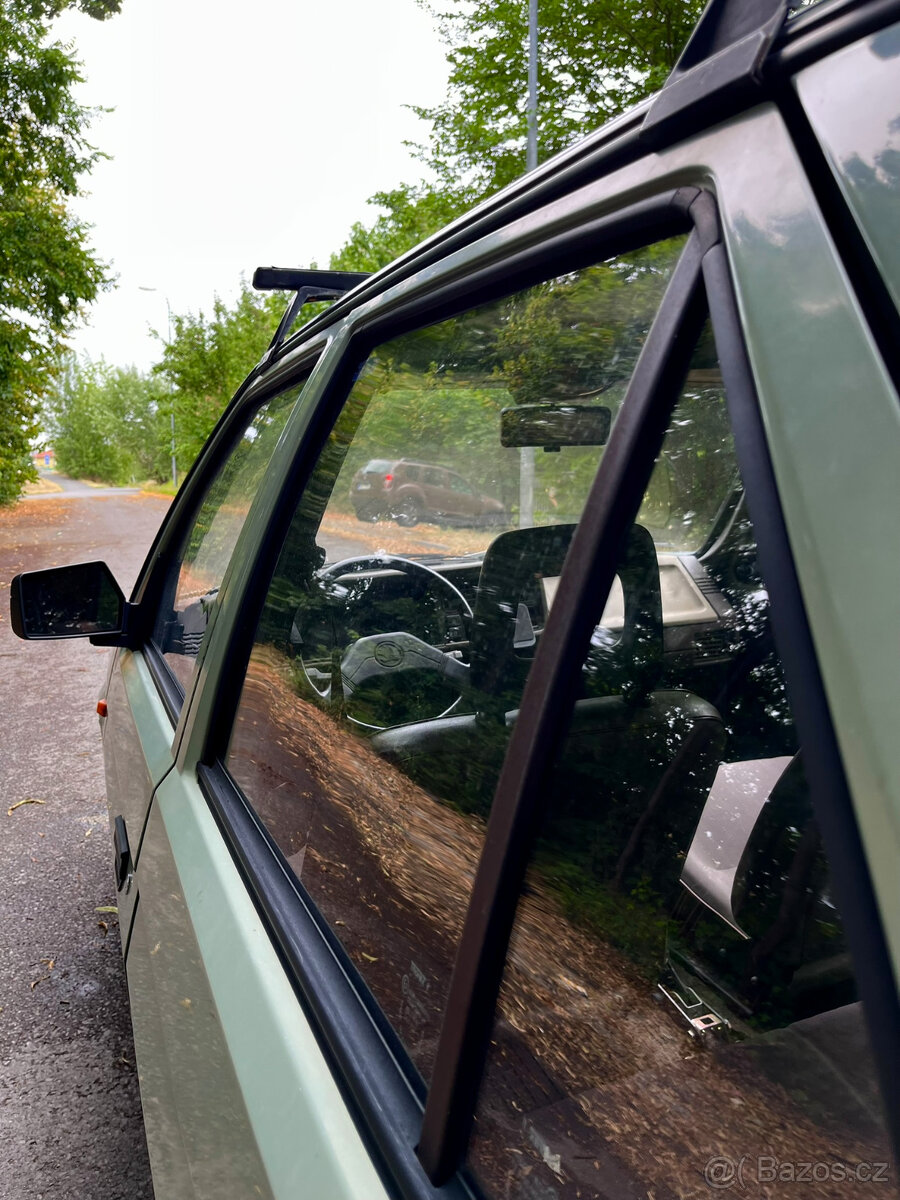 Škoda Favorit 136 LUX - 8