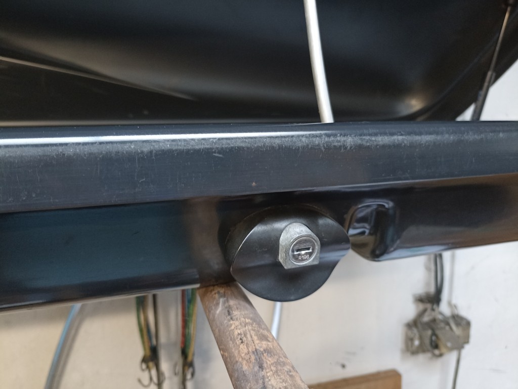 Střešní box / rakev - 8