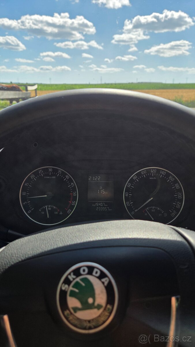 Octavia 2 2.0tdi 2012 - 8