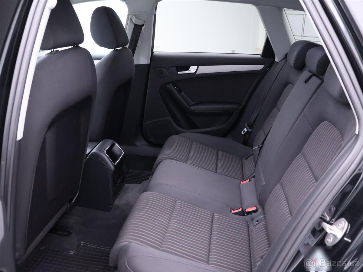 Audi A4 2,0 TDI 105kW Aut. Navi Klima (2012) - 8