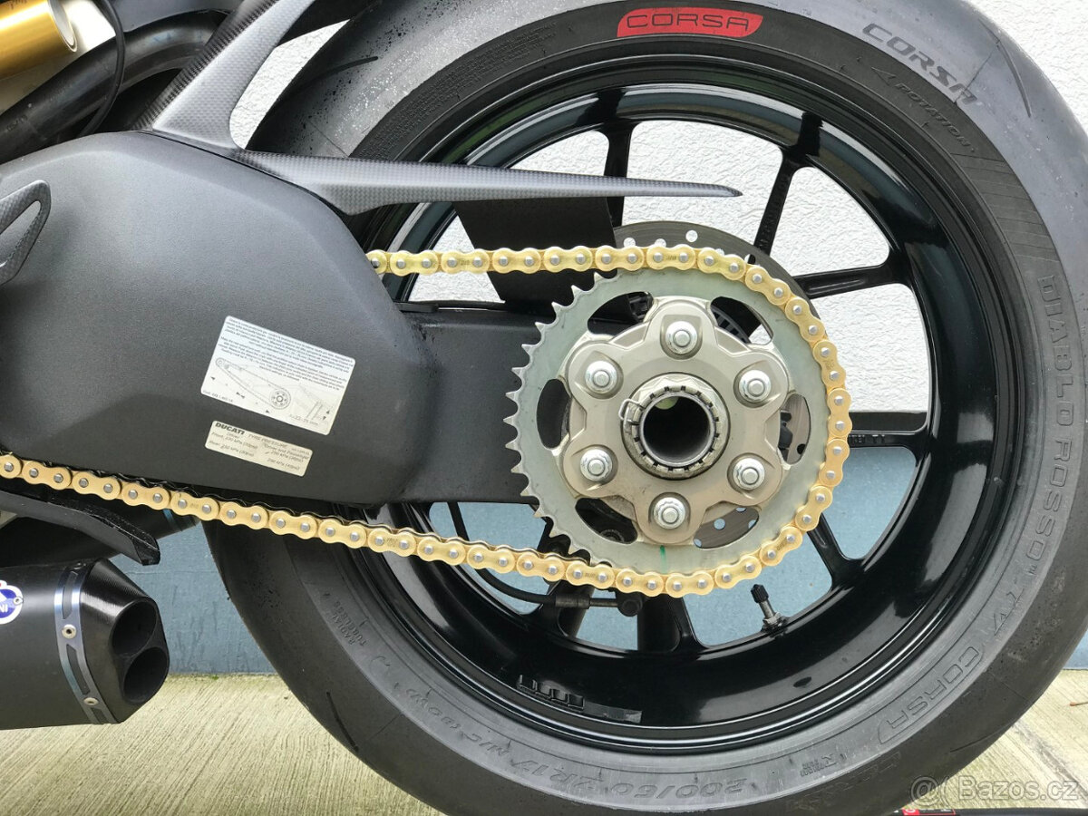 Ducati Panigale V4, 9.064 km - 8