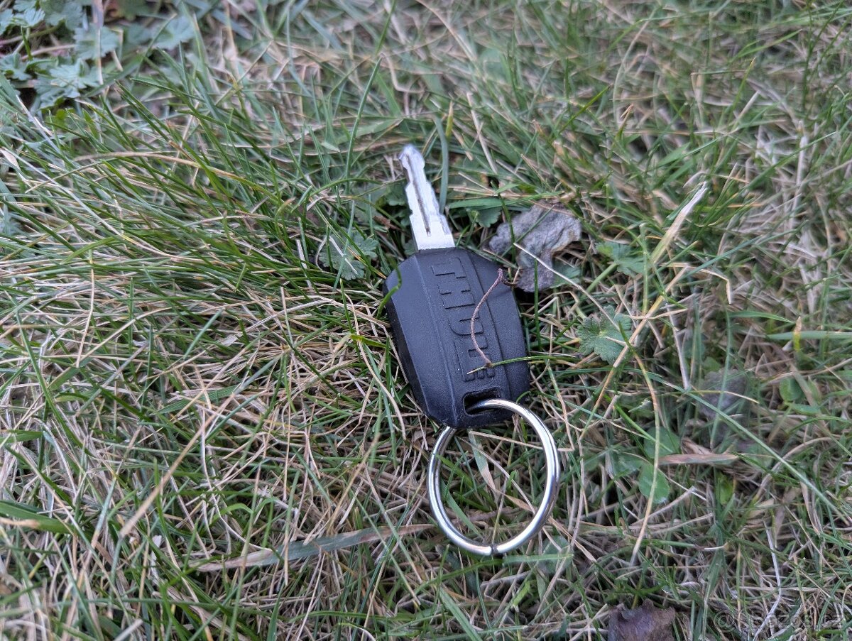 Příčníky, střešní nosiče THULE Rapid - 8