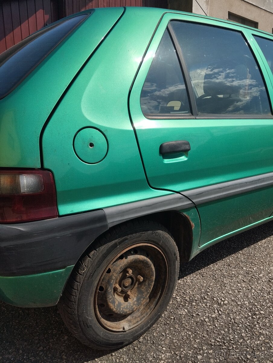Prodám Citroën Saxo - 8