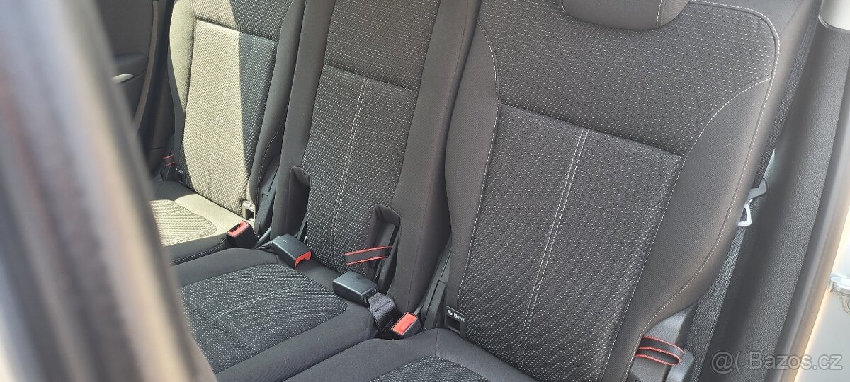 Opel Zafira 1,4i 103kW benzín Automat - 8