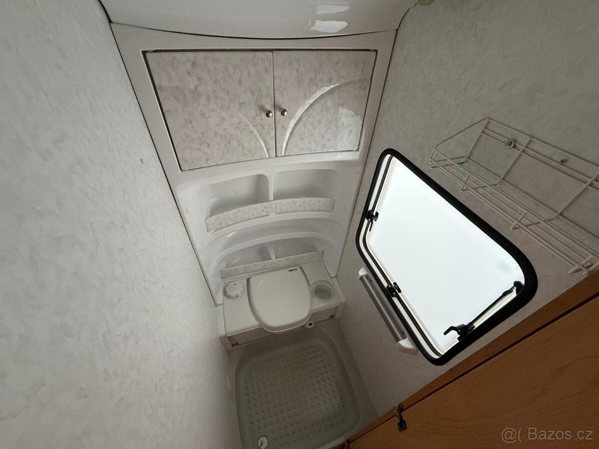 Hobby Excellent 460, 4 osoby, bojler, sprcha, stan - 8