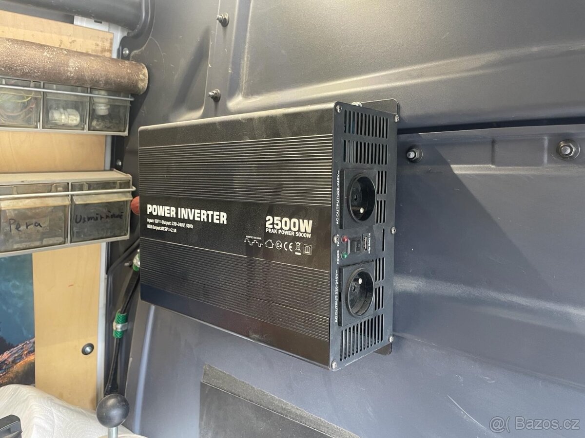 Volkswagen crafter pojízdná dílna - 8