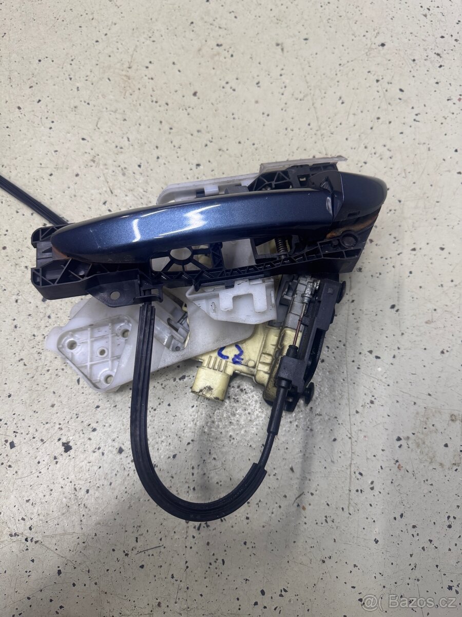 Zámky dveří passat B6 - 8