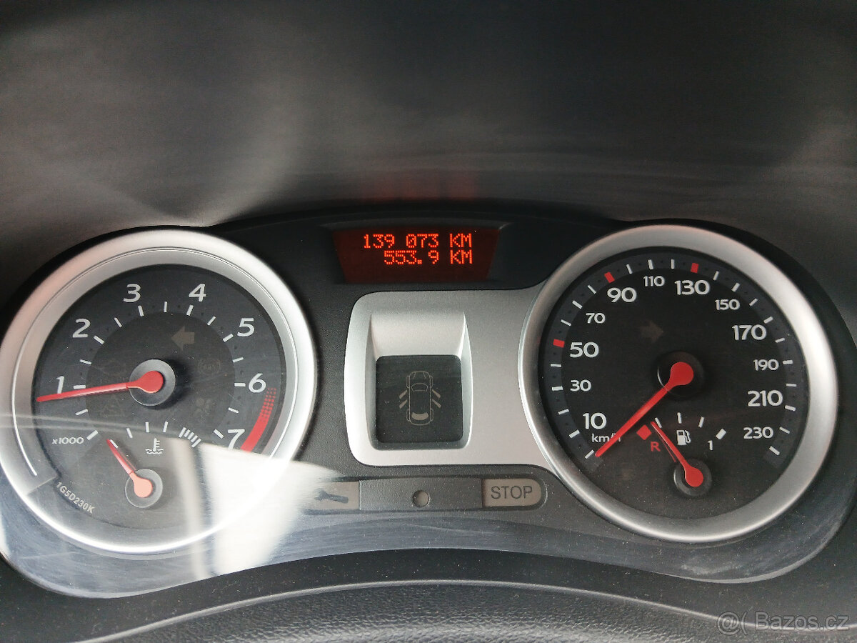 Renault Clio 1.2i PĚKNÝ STAV serviska - 8