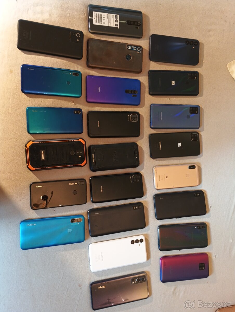 Mobily různé - 8
