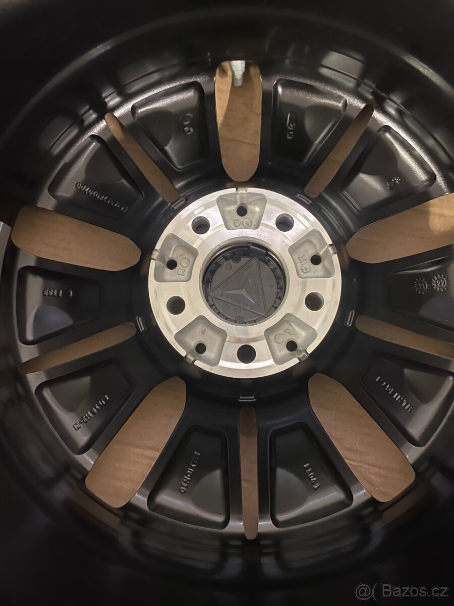 Orig zimni Mercedes Cls w257 c257 + 245/45/18 100% - 8