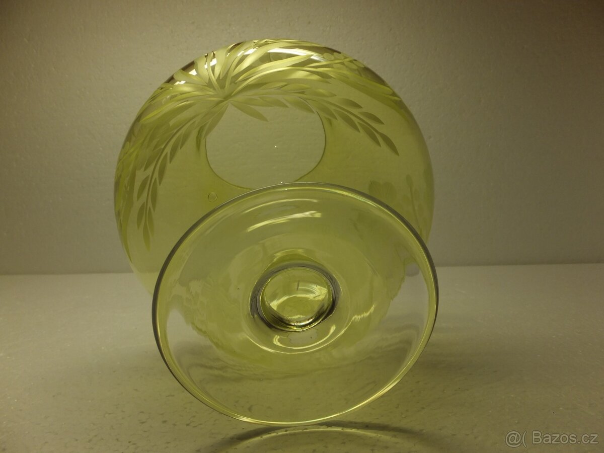 Obří krásná broušená žlutozelená číše obs. 2,7 l. - 8