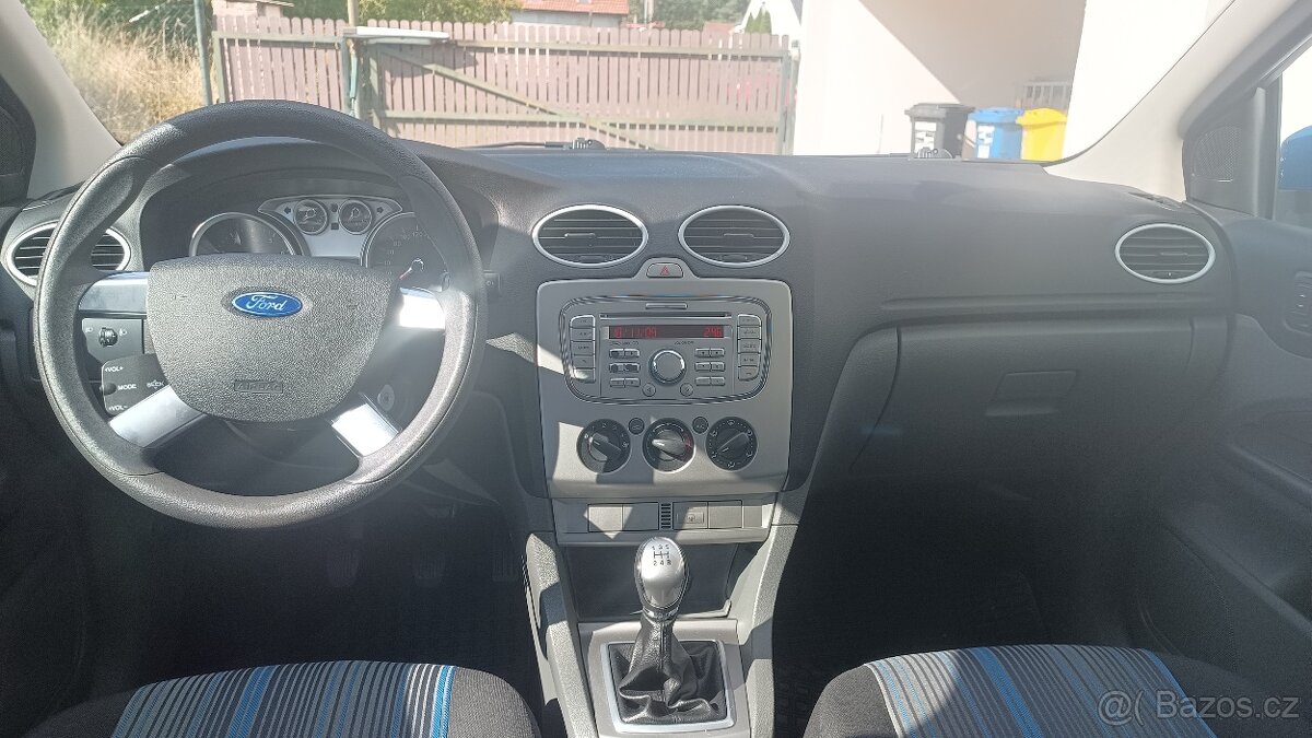 FORD FOCUS 1.6i-74KW-KRASAVEC-benzín - 8