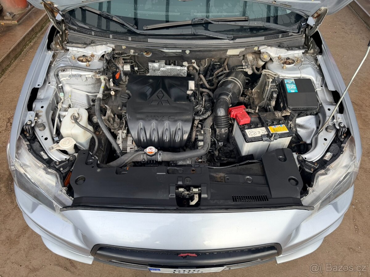 Mitsubishi Lancer 2013 - 8